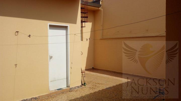 Casa à venda com 3 quartos, 300m² - Foto 26