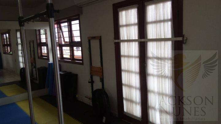 Casa à venda com 3 quartos, 300m² - Foto 30