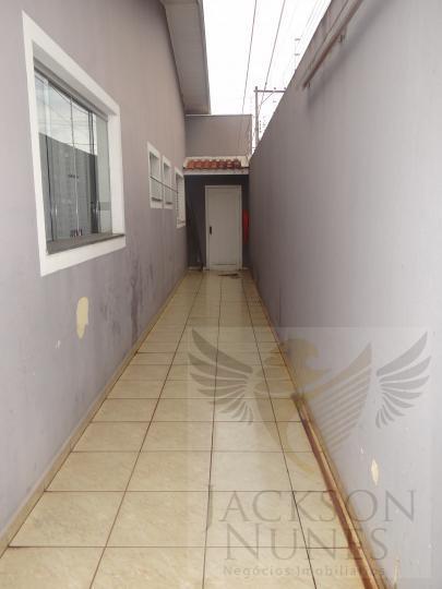 Casa à venda com 3 quartos, 250m² - Foto 14