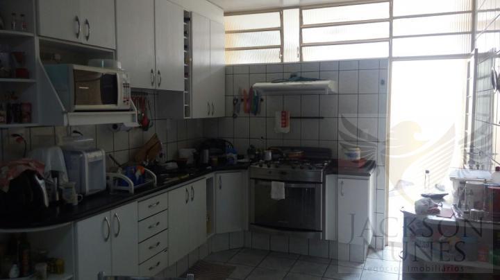 Casa à venda com 4 quartos, 250m² - Foto 5