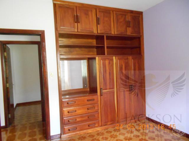 Casa à venda com 3 quartos, 250m² - Foto 14