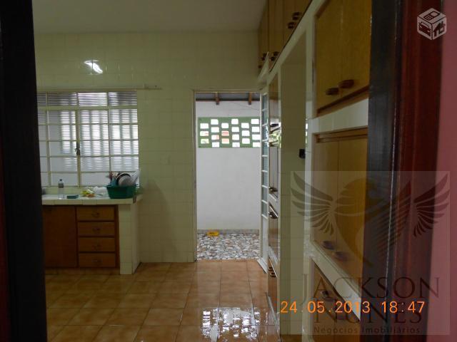 Casa à venda com 3 quartos, 250m² - Foto 21