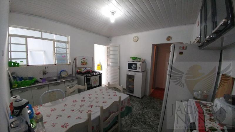 Casa à venda com 3 quartos, 162m² - Foto 3