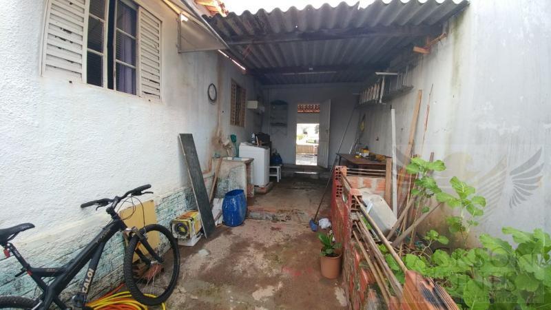 Casa à venda com 3 quartos, 162m² - Foto 4