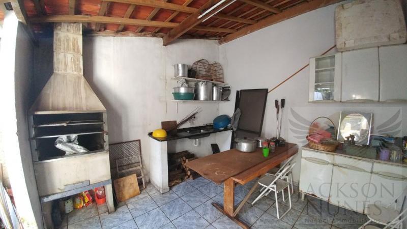 Casa à venda com 3 quartos, 162m² - Foto 8