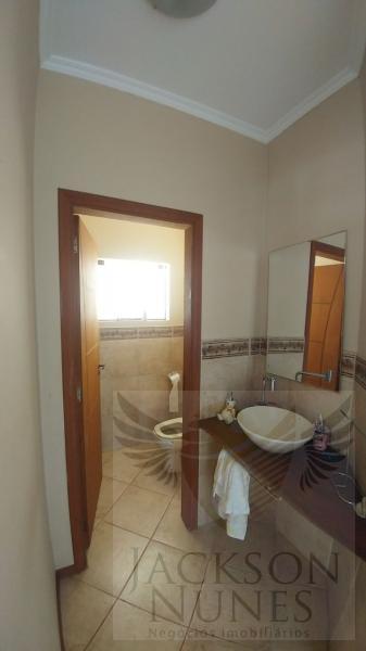 Casa à venda com 3 quartos, 300m² - Foto 18