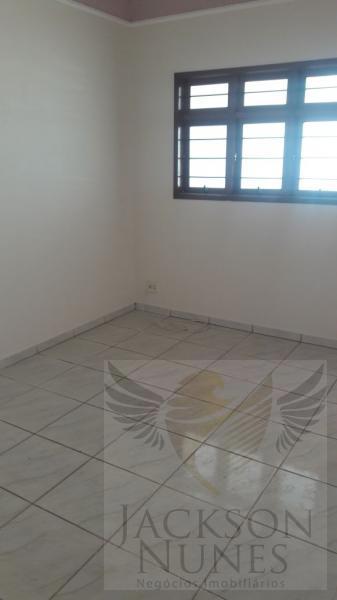 Casa à venda com 2 quartos, 150m² - Foto 3