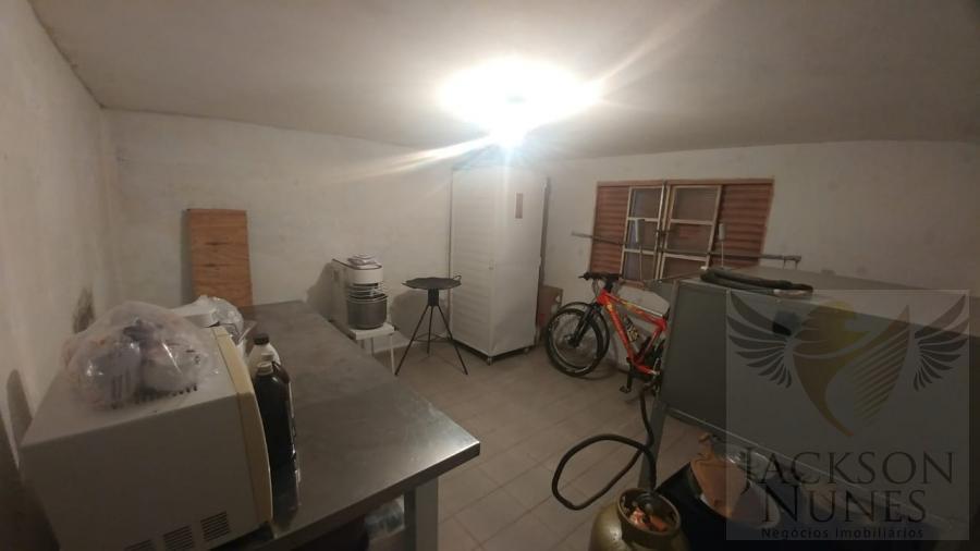 Casa à venda com 2 quartos, 150m² - Foto 3