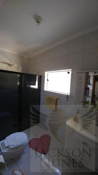 Casa à venda com 4 quartos, 330m² - Foto 15