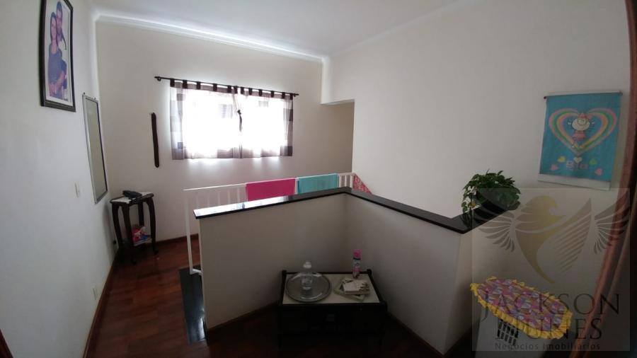 Casa à venda com 4 quartos, 330m² - Foto 14