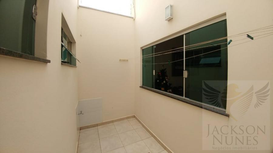 Casa à venda com 3 quartos, 300m² - Foto 14