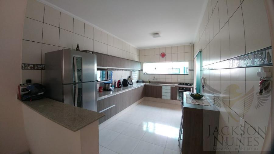 Casa à venda com 3 quartos, 300m² - Foto 17