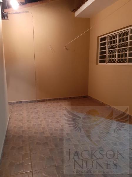 Casa à venda com 2 quartos, 180m² - Foto 9