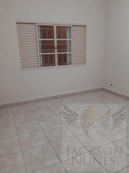 Casa à venda com 2 quartos, 180m² - Foto 10