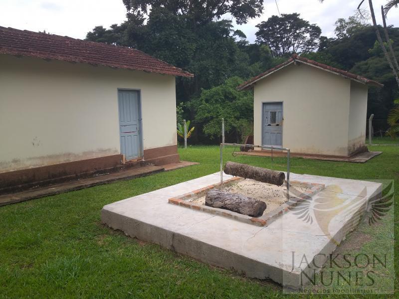 Chácara à venda com 4 quartos, 40000m² - Foto 32