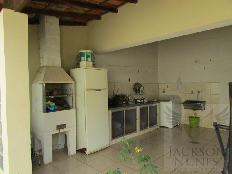 Casa à venda com 3 quartos, 264m² - Foto 15