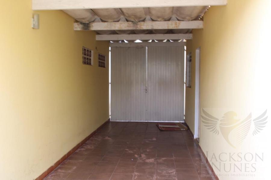 Casa à venda com 2 quartos, 300m² - Foto 3