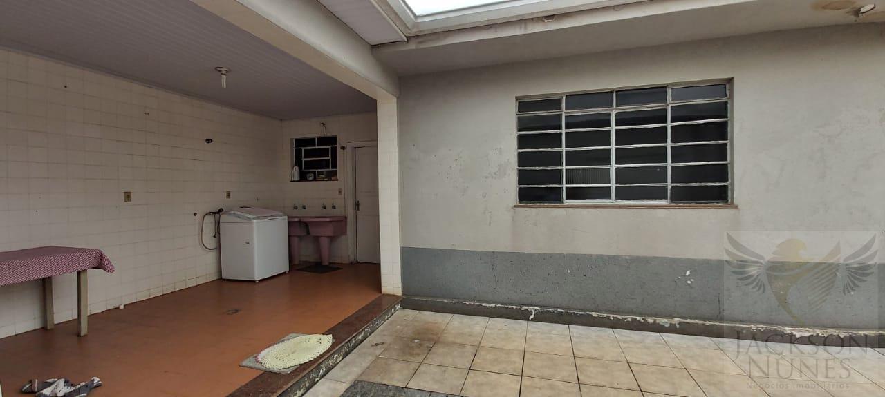 Casa à venda com 4 quartos, 960m² - Foto 13