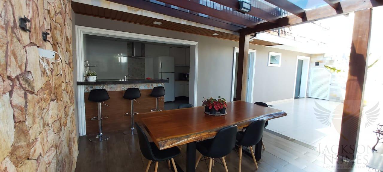 Casa à venda com 4 quartos, 300m² - Foto 15