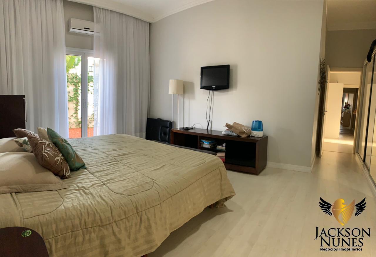 Casa à venda com 3 quartos, 500m² - Foto 8