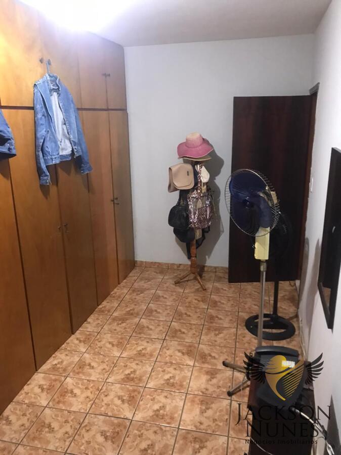 Casa à venda com 3 quartos, 229m² - Foto 5