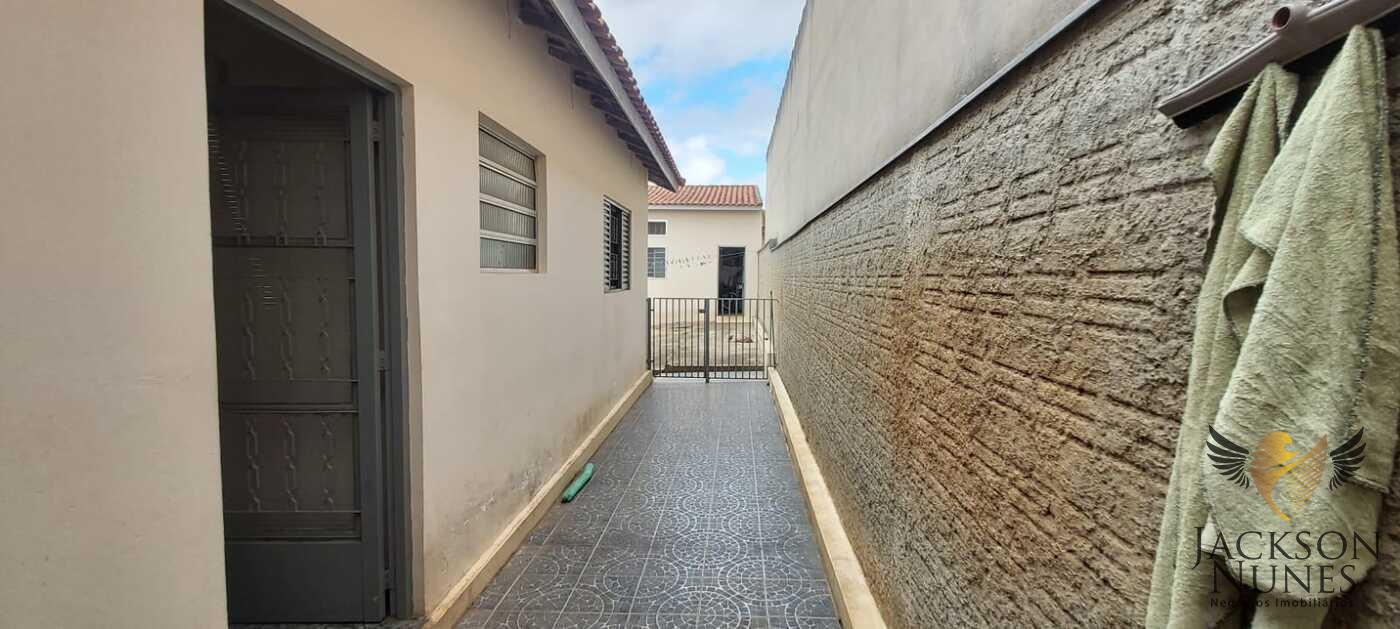 Casa à venda com 2 quartos, 300m² - Foto 10