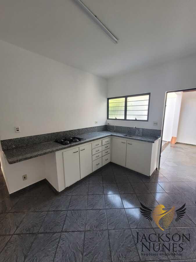 Casa à venda com 3 quartos, 450m² - Foto 6