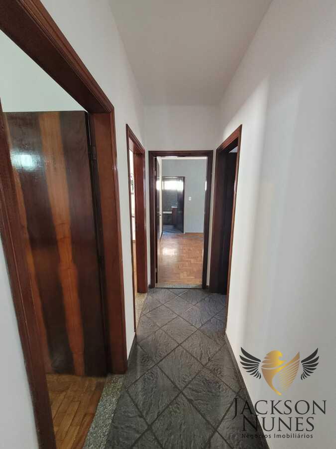 Casa à venda com 3 quartos, 450m² - Foto 7