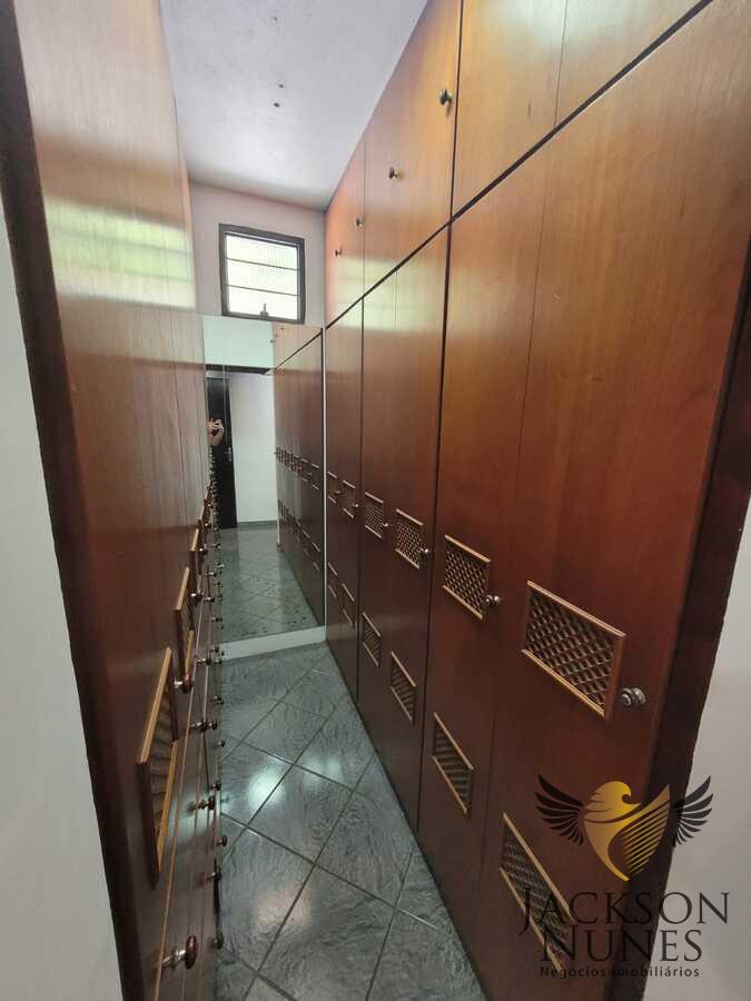 Casa à venda com 3 quartos, 450m² - Foto 10