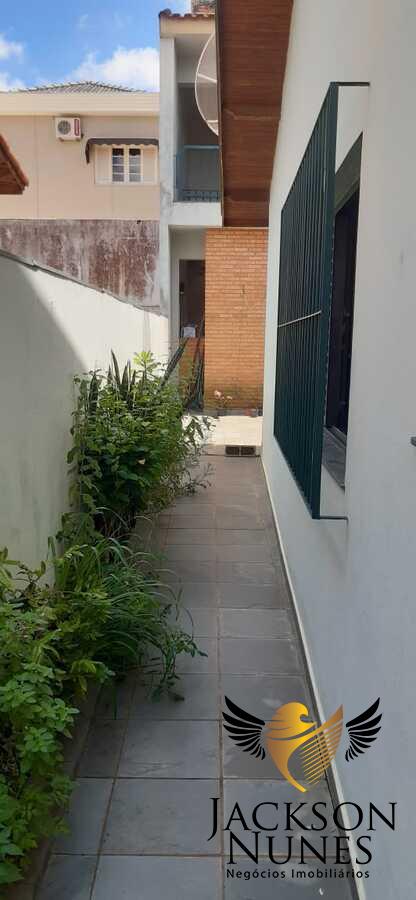 Casa à venda com 5 quartos, 300m² - Foto 2