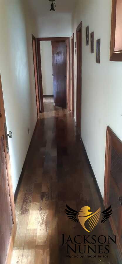 Casa à venda com 5 quartos, 300m² - Foto 15