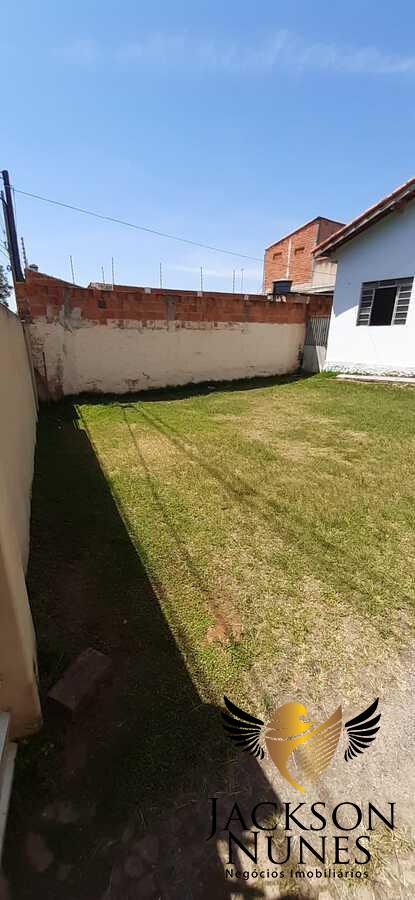 Casa à venda com 2 quartos, 250m² - Foto 2