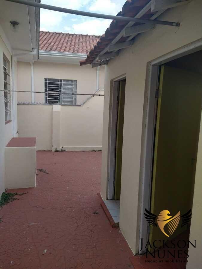 Casa à venda com 2 quartos, 147m² - Foto 11