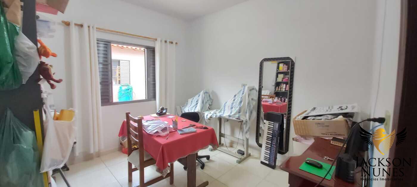 Casa à venda com 3 quartos, 250m² - Foto 7