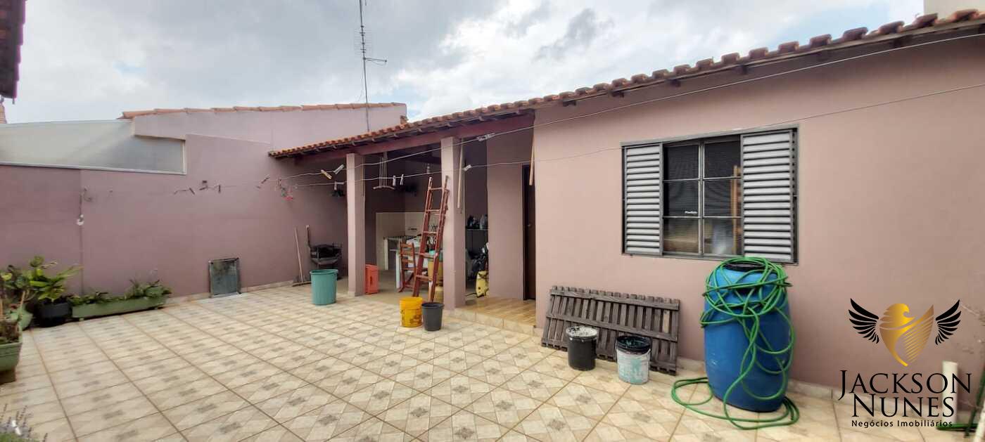 Casa à venda com 3 quartos, 250m² - Foto 9