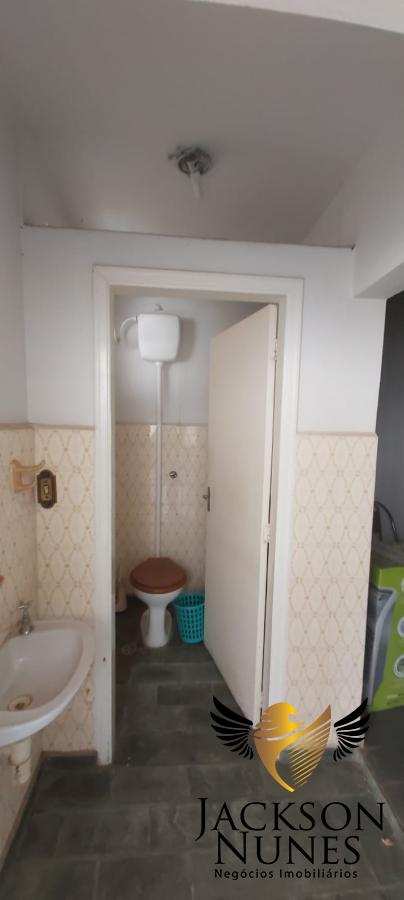 Casa à venda com 3 quartos, 325m² - Foto 18