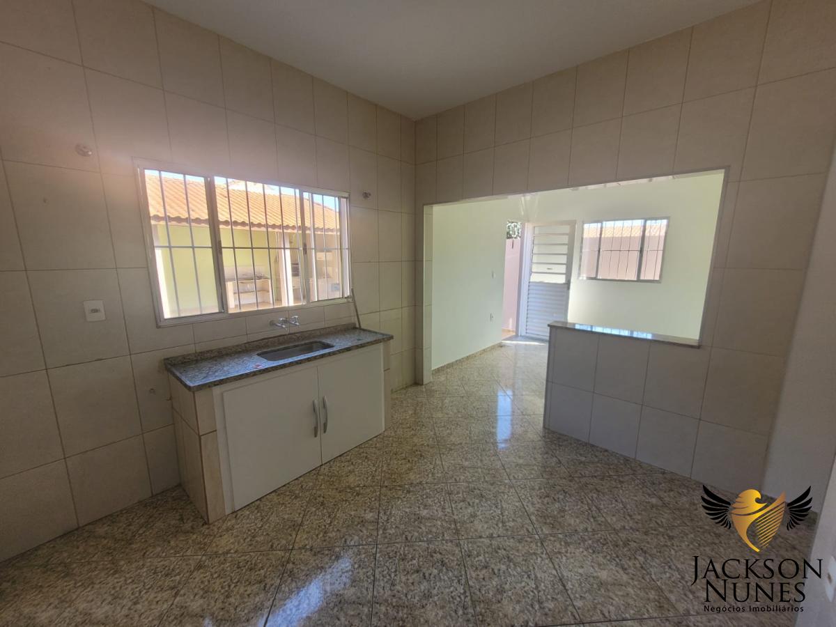 Casa à venda com 2 quartos, 250m² - Foto 6