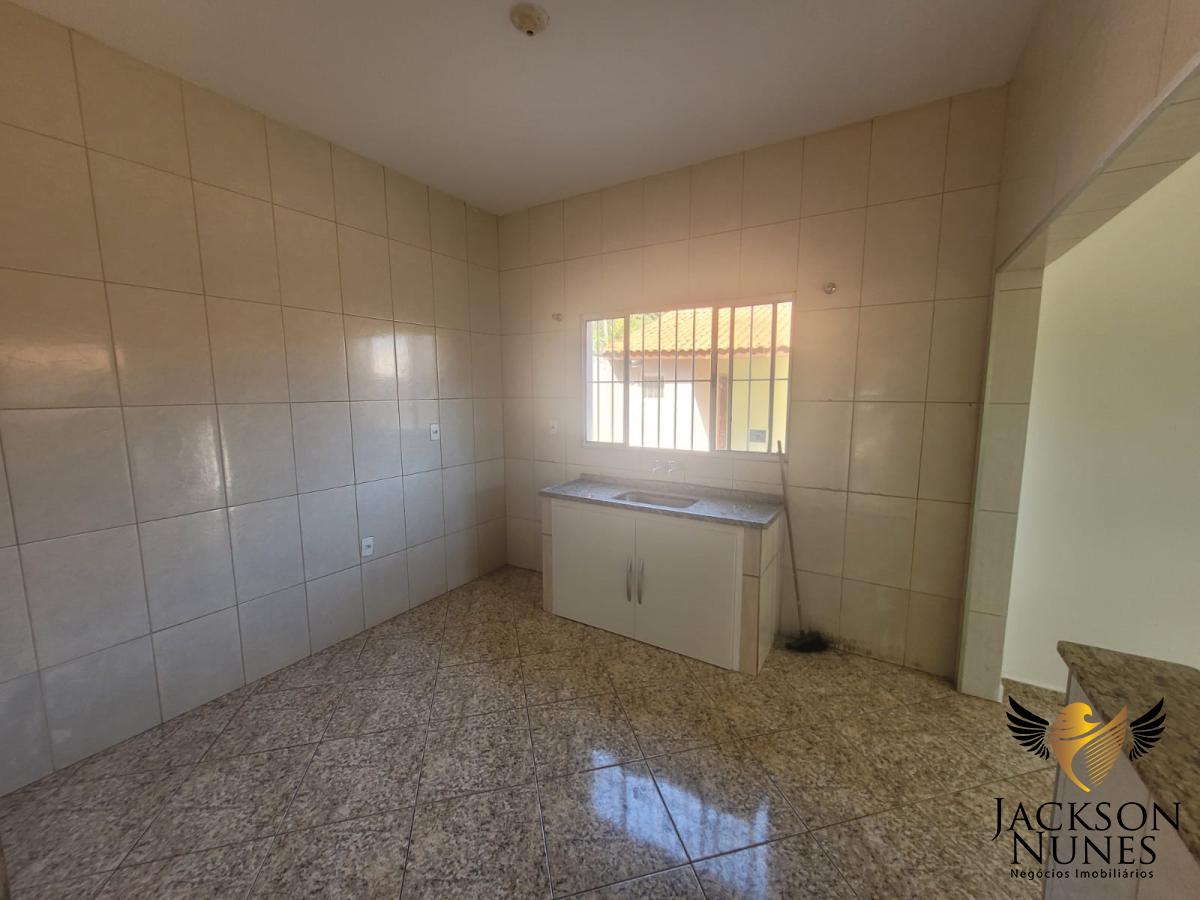 Casa à venda com 2 quartos, 250m² - Foto 5