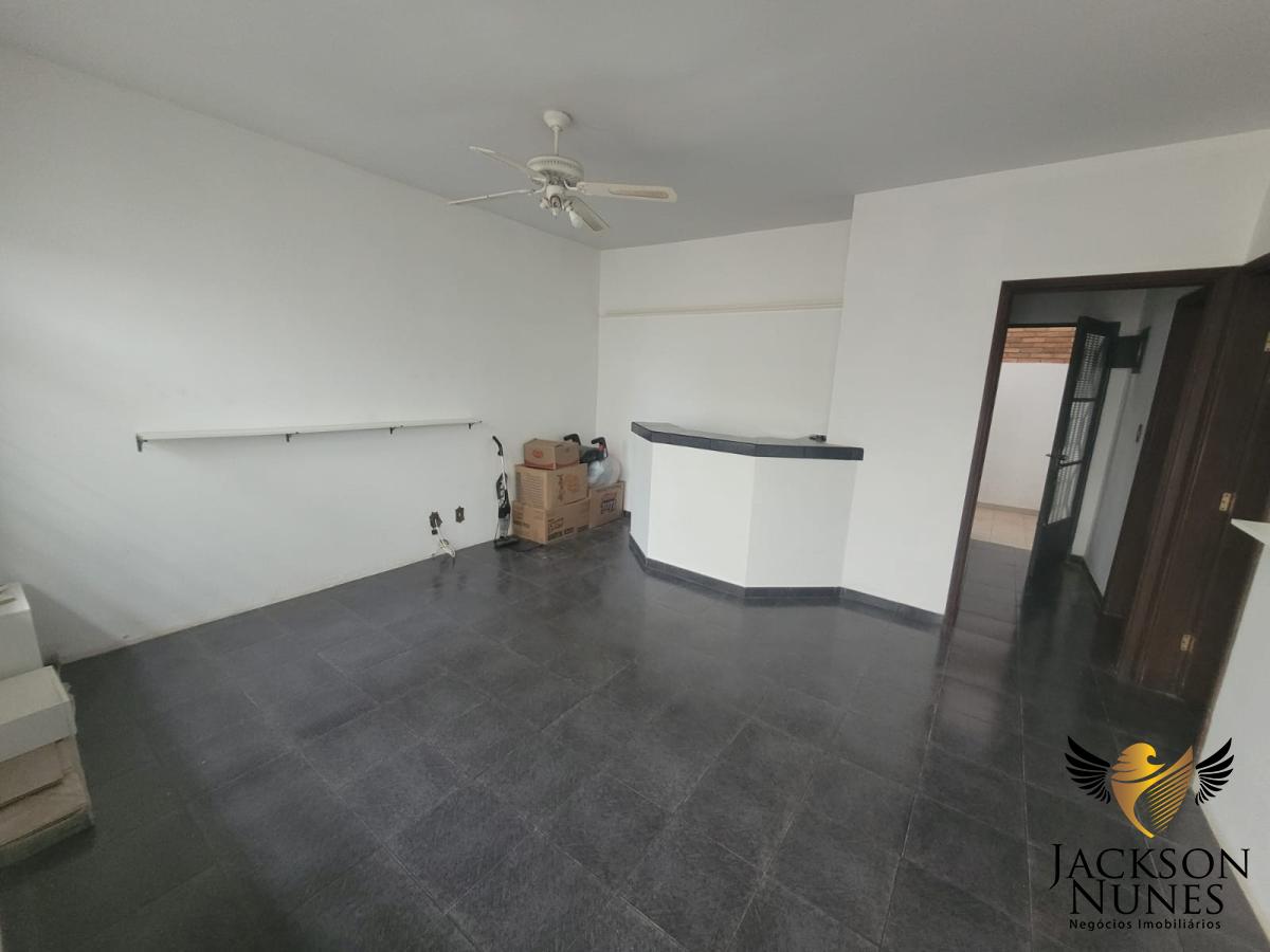 Casa à venda com 3 quartos, 356m² - Foto 14