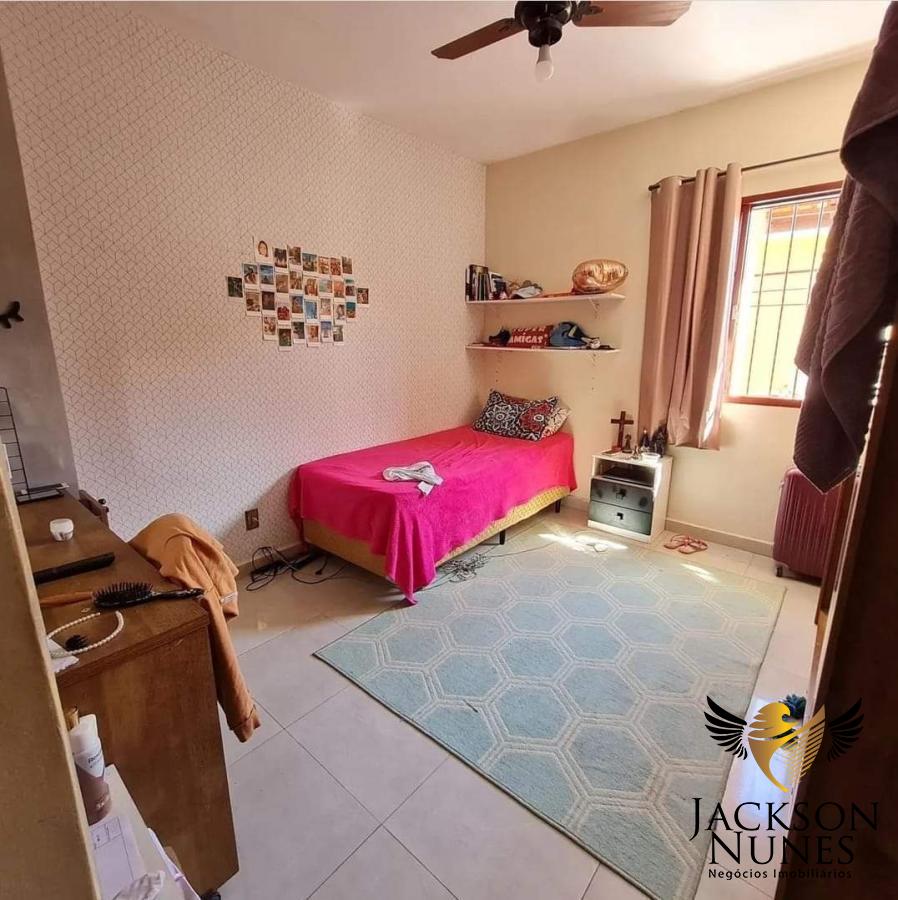 Casa à venda com 3 quartos, 300m² - Foto 9