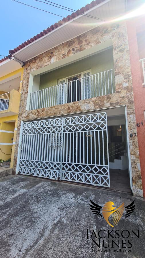 Casa à venda com 2 quartos, 150m² - Foto 2