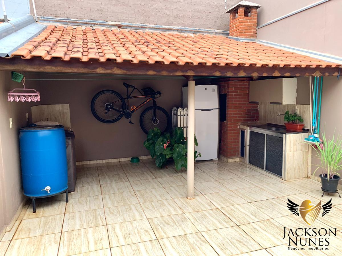 Casa à venda com 2 quartos, 150m² - Foto 9