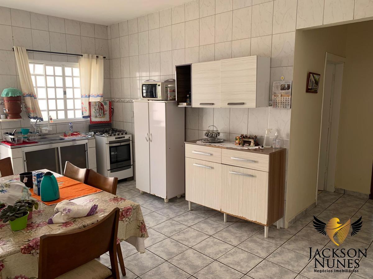 Casa à venda com 3 quartos, 214m² - Foto 3