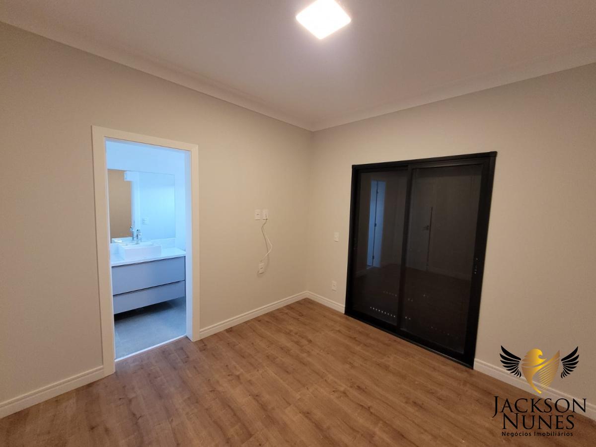 Casa de Condomínio à venda com 3 quartos, 216m² - Foto 18