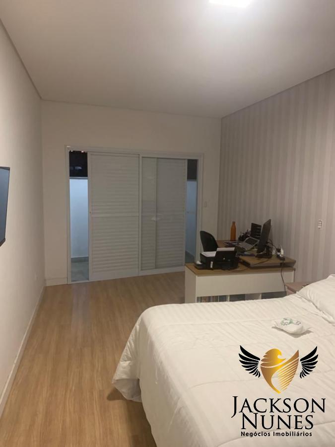 Casa de Condomínio para alugar com 4 quartos, 400m² - Foto 11