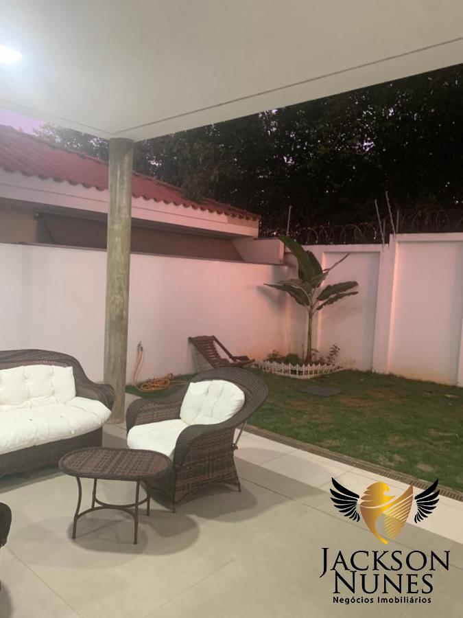 Casa de Condomínio para alugar com 4 quartos, 400m² - Foto 9