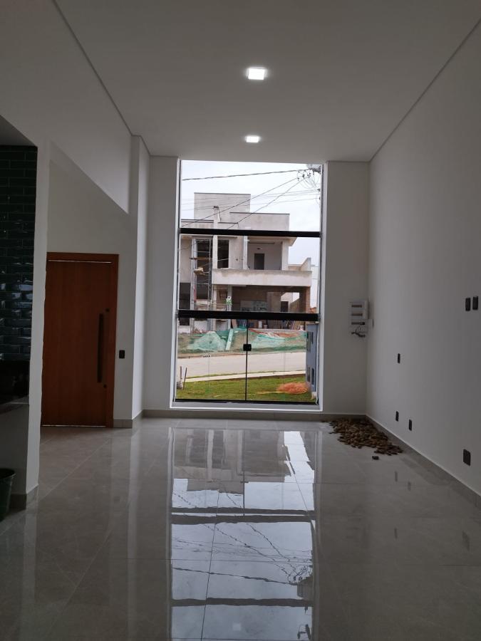 Casa de Condomínio à venda com 3 quartos, 267m² - Foto 3