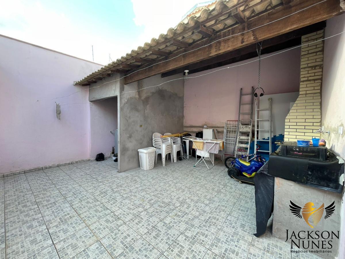 Casa à venda com 3 quartos, 150m² - Foto 17