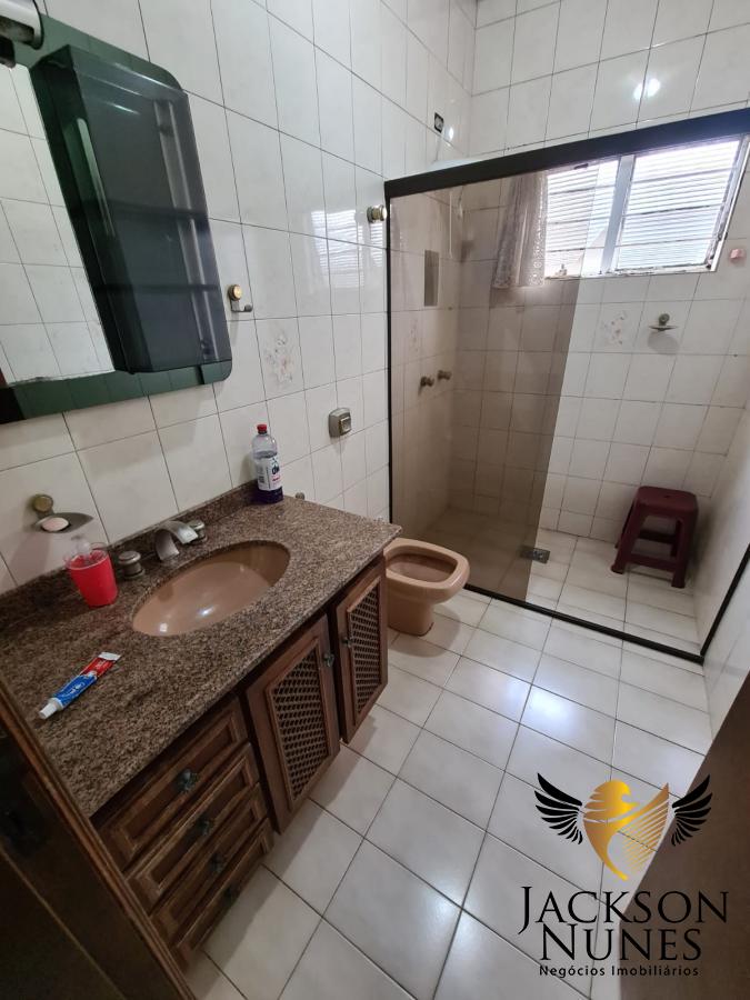 Casa à venda com 3 quartos, 300m² - Foto 9