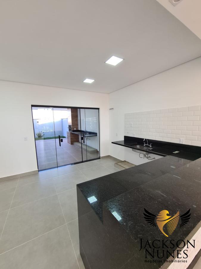 Casa de Condomínio à venda com 3 quartos, 300m² - Foto 4